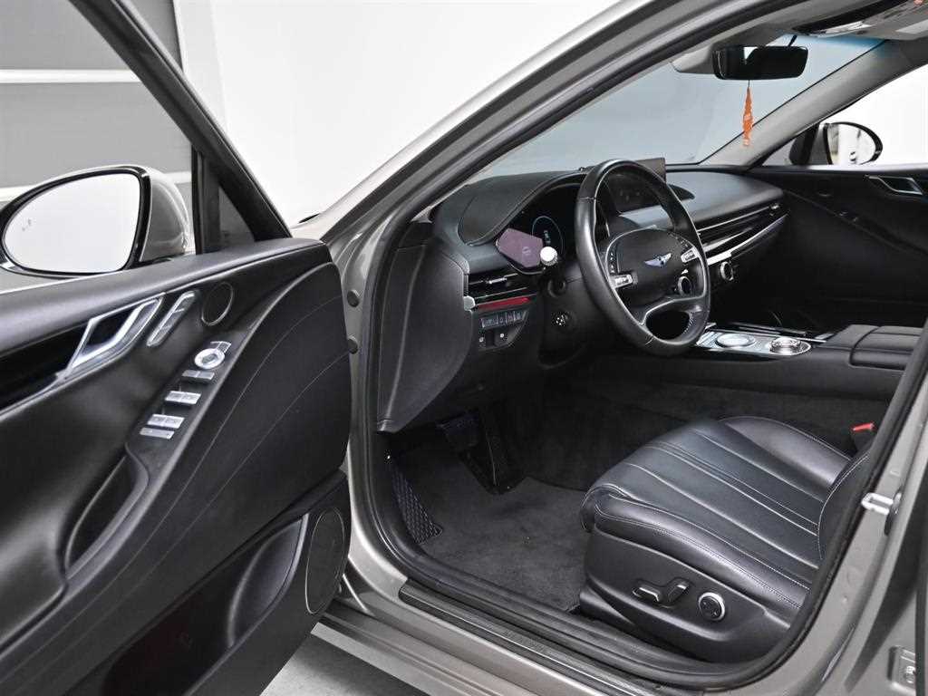 Genesis G80 - Vista 11