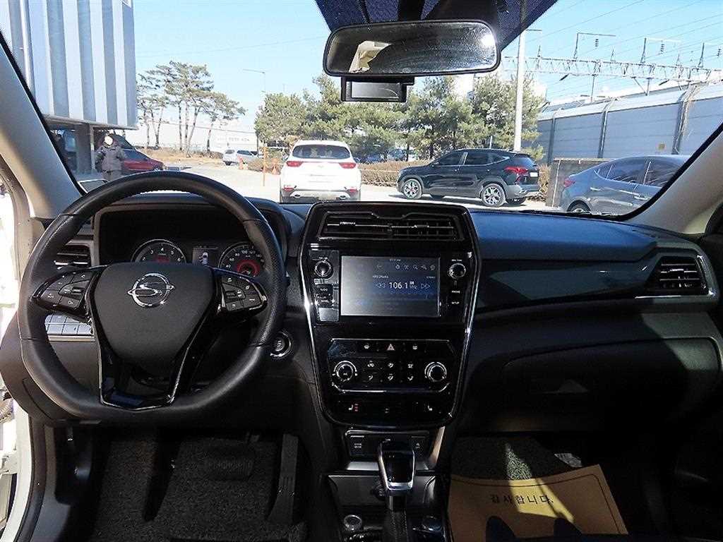 Ssangyong Tivoli - Vista 7