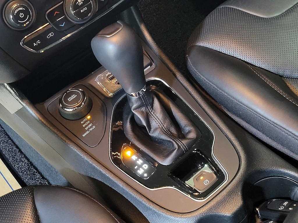 Jeep Cherokee - Vista 12