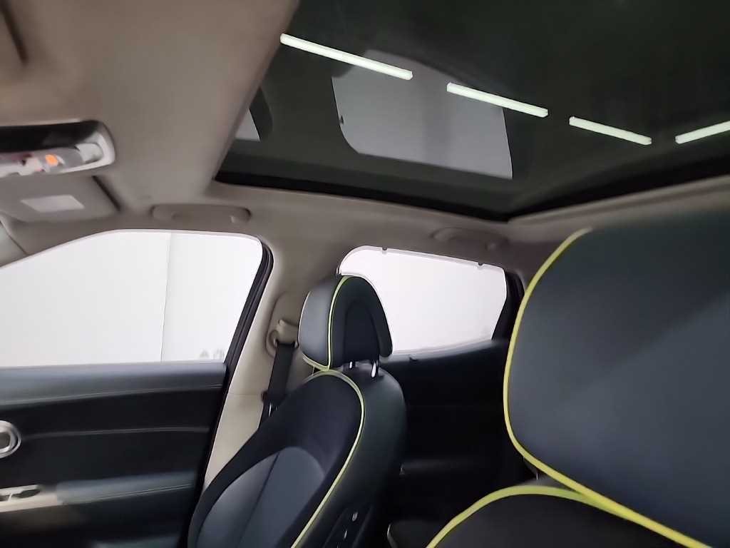 Genesis GV60 2022 Blanco - Importación desde Corea - HF Imports Iquique - Foto 15