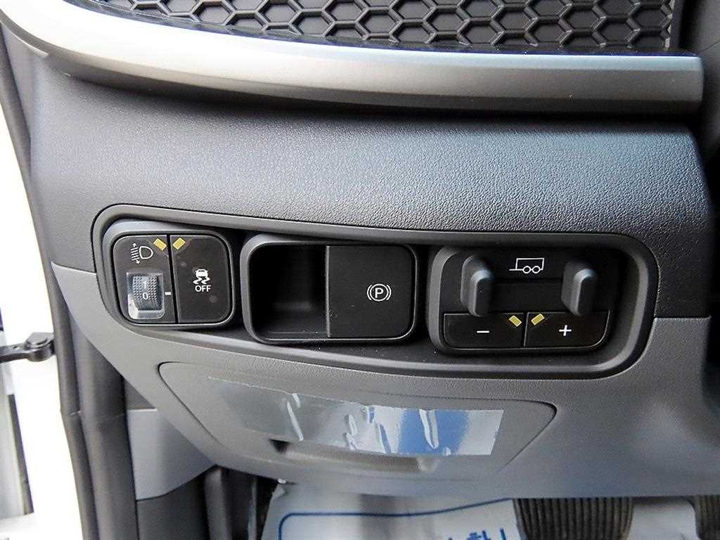 KIA Tasman - Vista 10