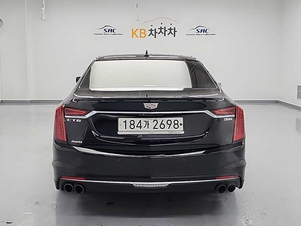 Cadillac CT6 - Vista 4