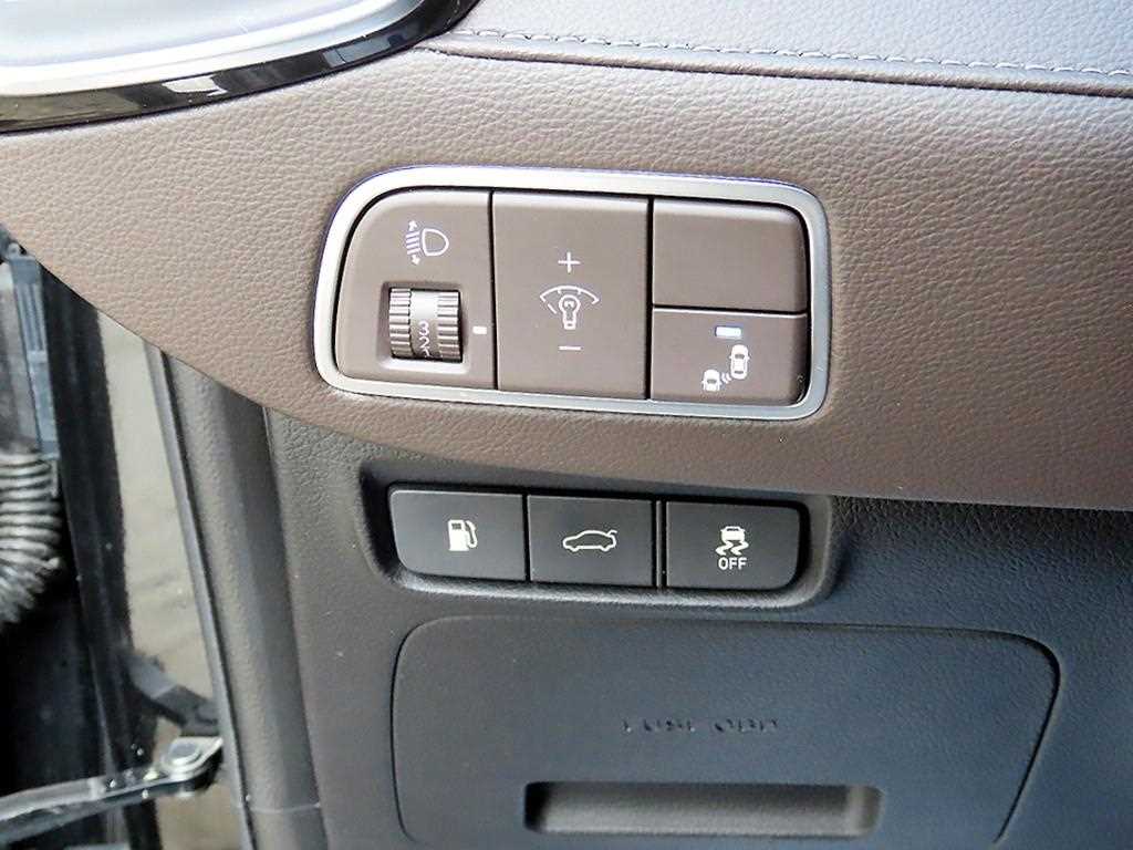 HYUNDAI Grandeur - Vista 11