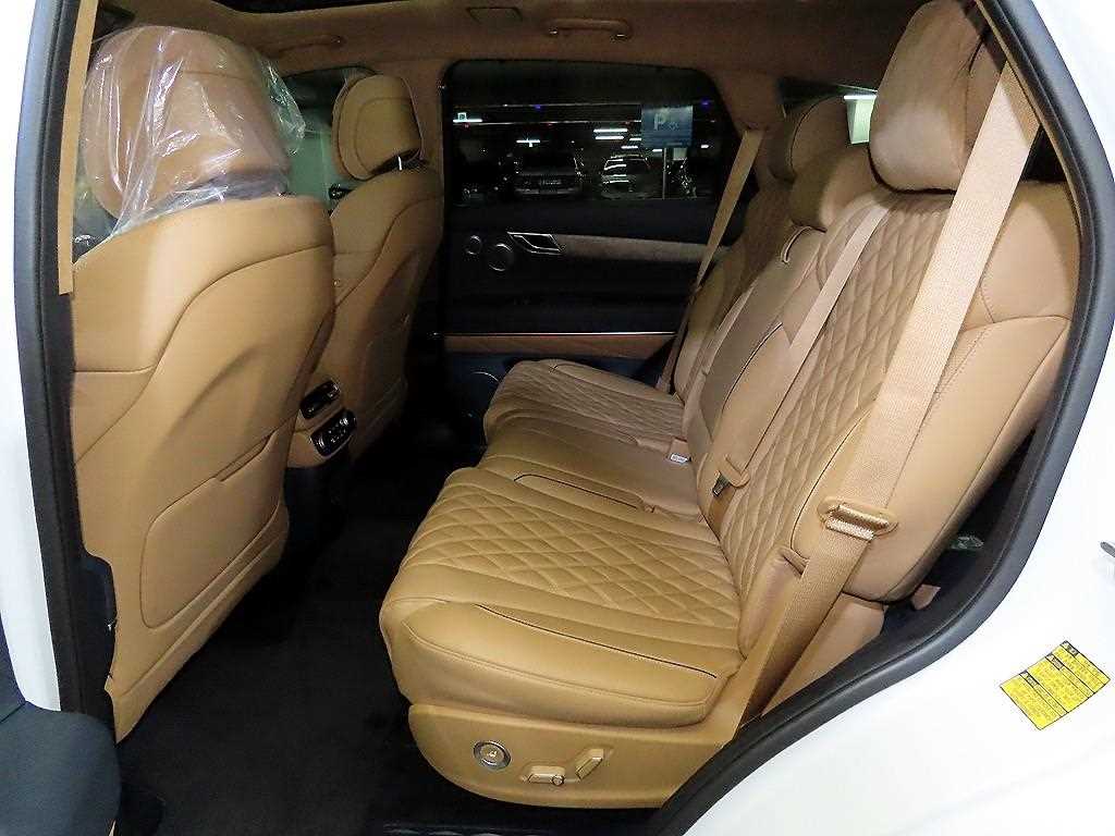 Genesis GV80 - Vista 7