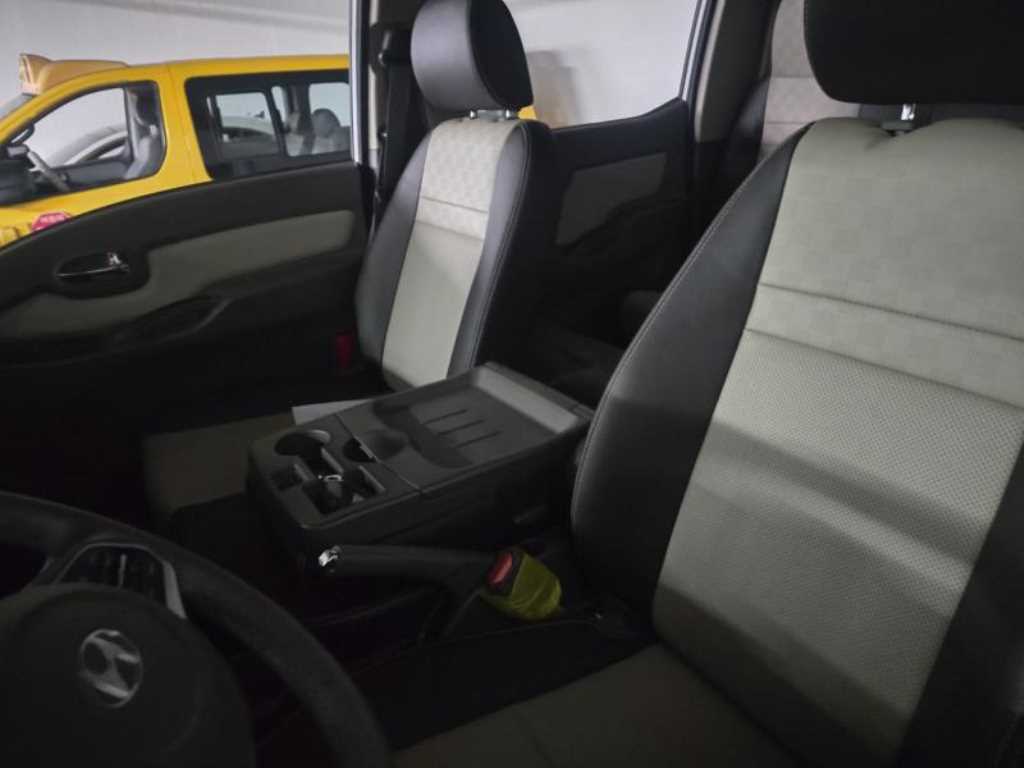 Small Truck Cargo (small) - Vista 3