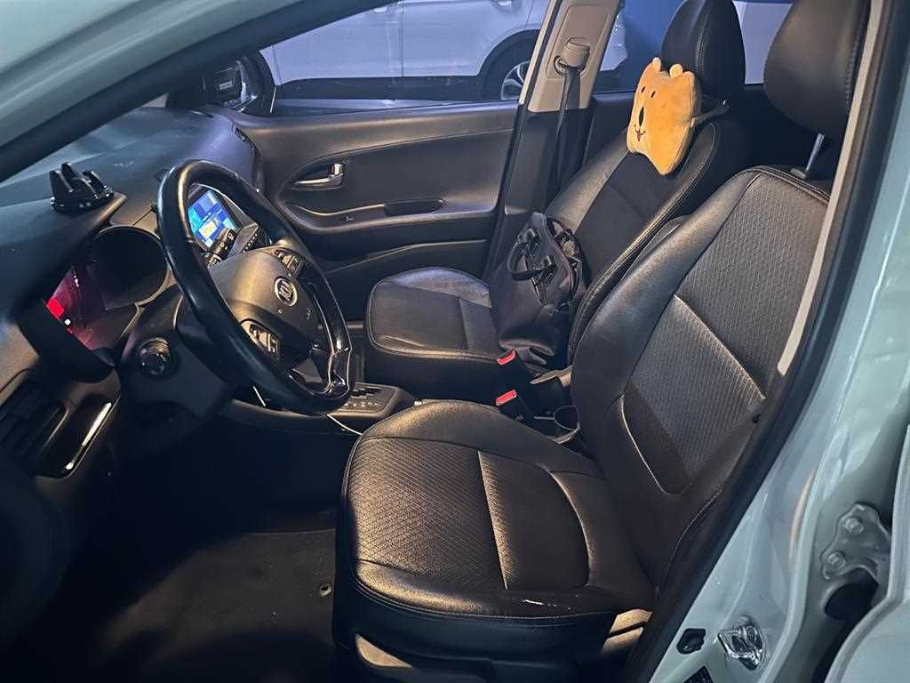 KIA Morning - Vista 11