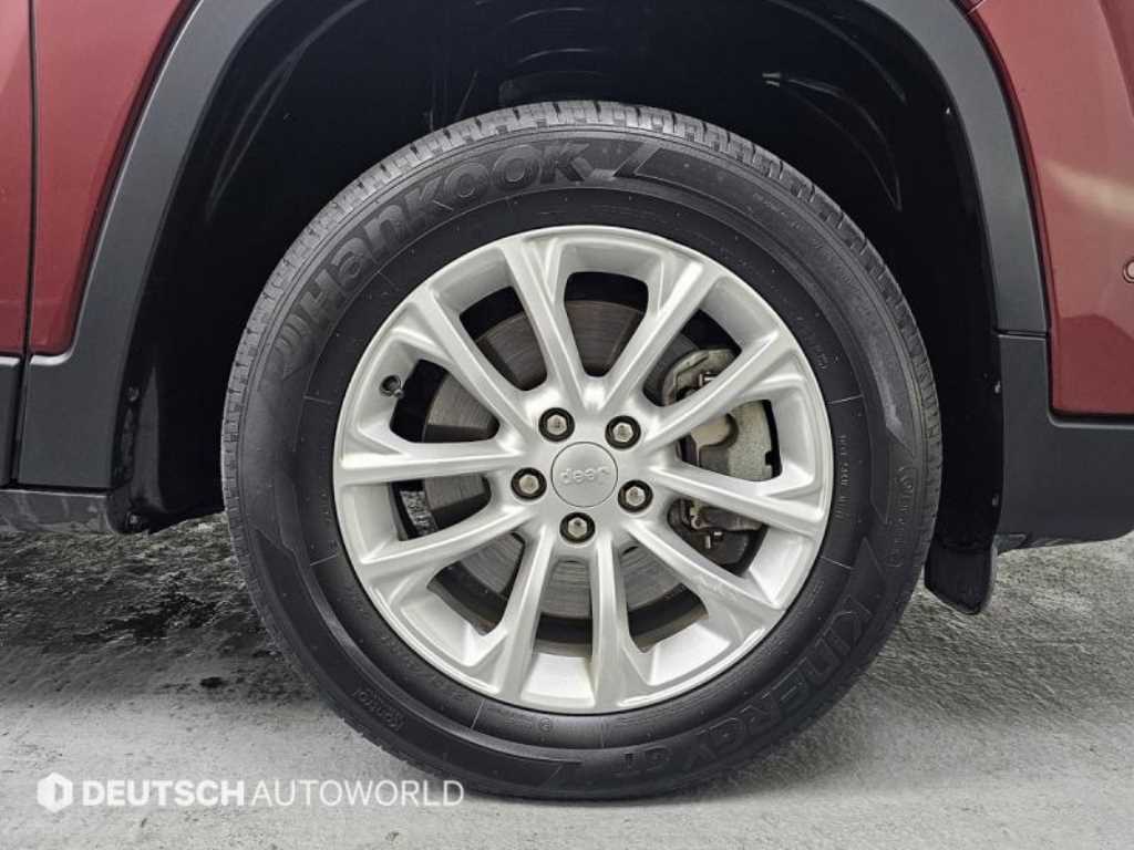 Jeep Cherokee - Vista 5