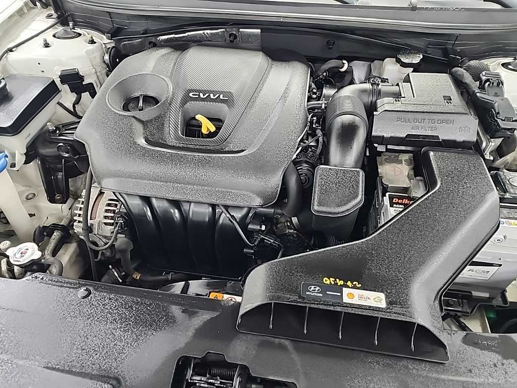 HYUNDAI Sonata - Vista 5