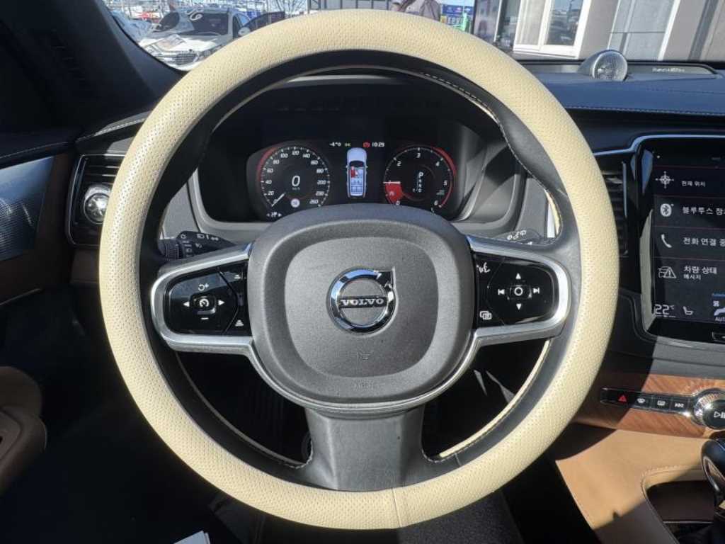 Volvo XC90 - Vista 8