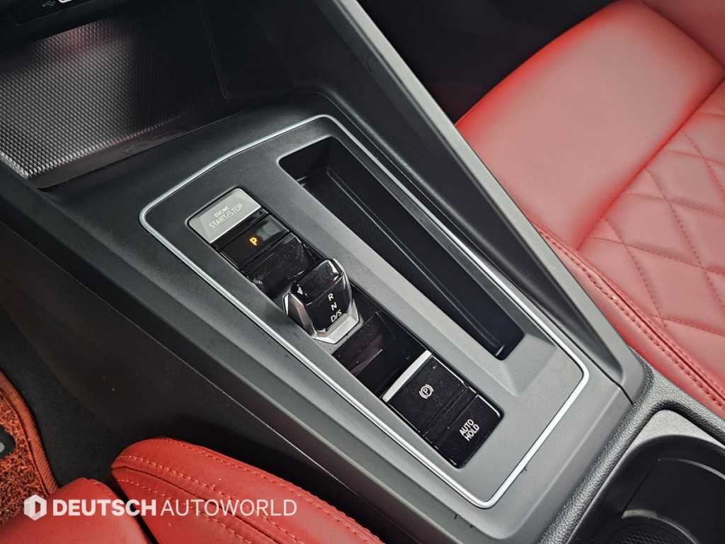 Volkswagen Golf - Vista 9