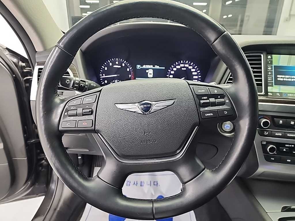 Genesis G80 - Vista 9