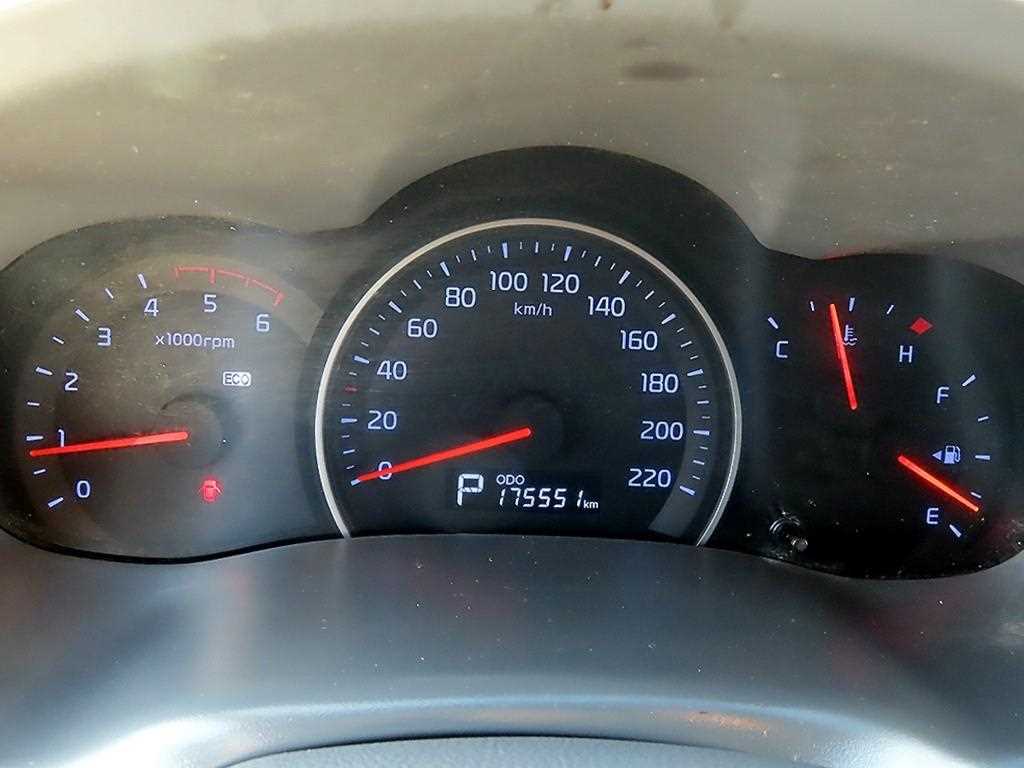 KIA Carnival - Vista 9