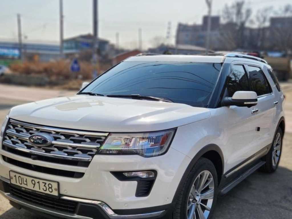 Ford Explorer - Vista 2