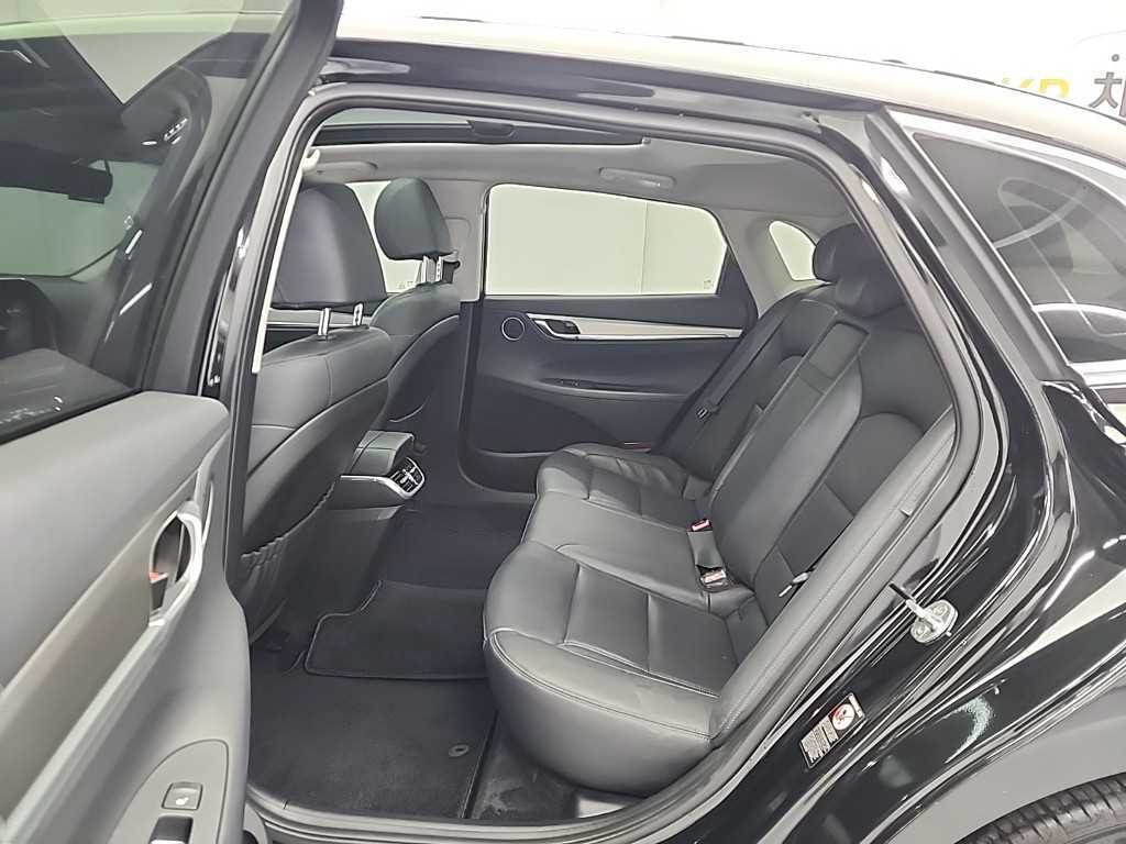 HYUNDAI Grandeur - Vista 12