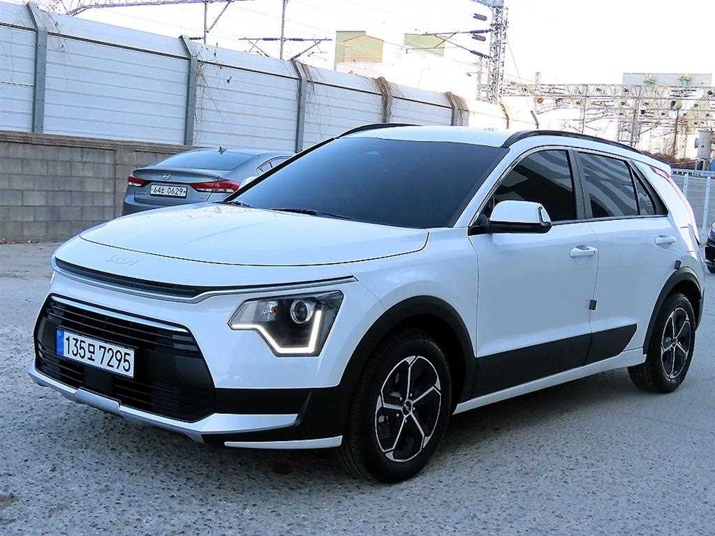 KIA Niro 2026 Blanco - Importación desde Corea - HF Imports Iquique - Foto 1