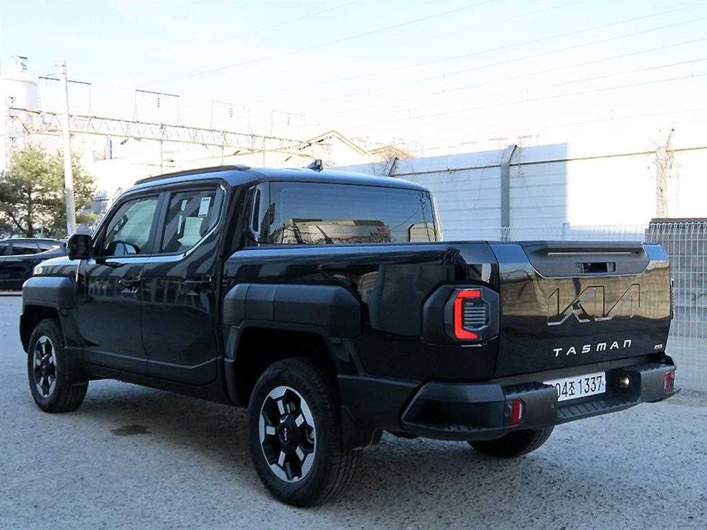 KIA Tasman - Vista 3