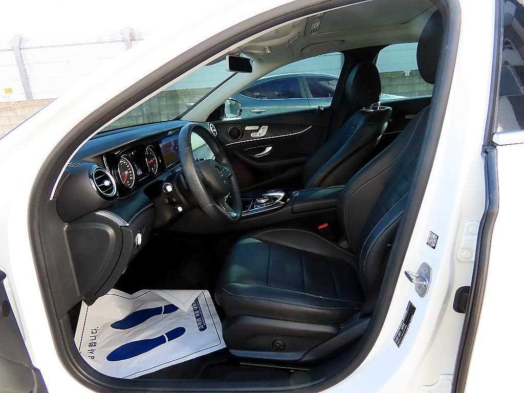 Mercedes Benz E class - Vista 5