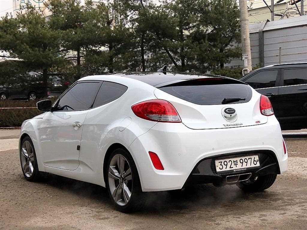 HYUNDAI Veloster - Vista 3
