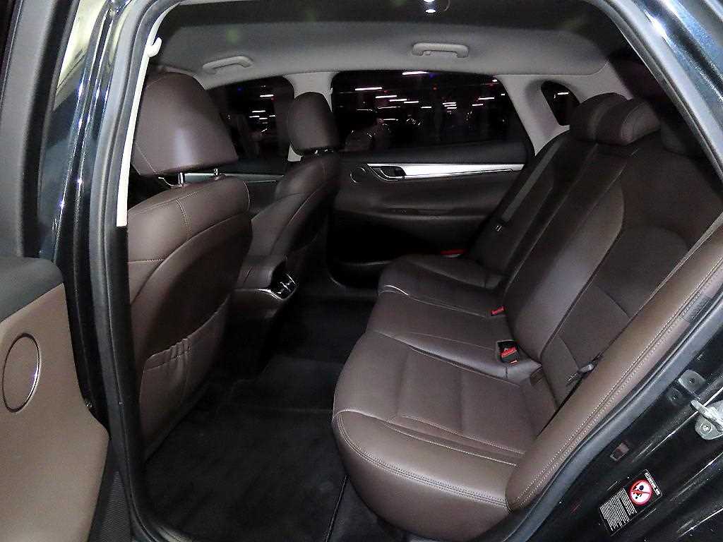 HYUNDAI Grandeur - Vista 7