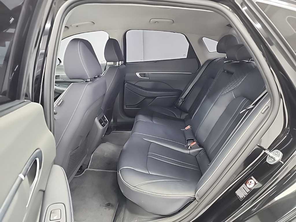 HYUNDAI Sonata - Vista 12