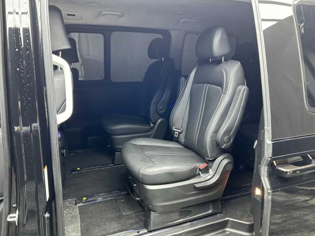 HYUNDAI Staria - Vista 6