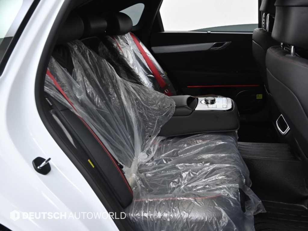 Genesis G80 - Vista 12