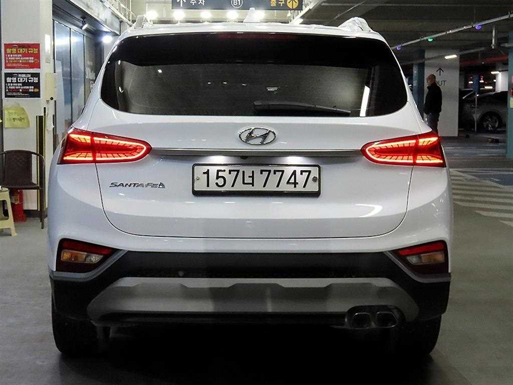 HYUNDAI Santa Fe - Vista 5
