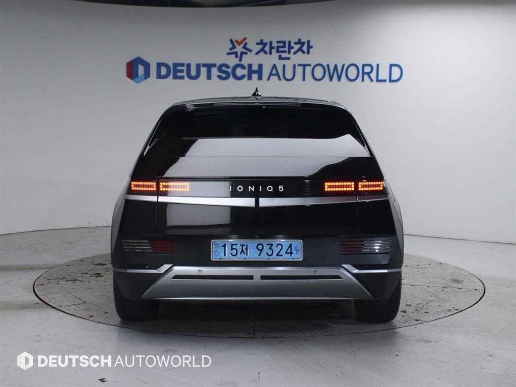 HYUNDAI Ioniq 5 - Vista 4