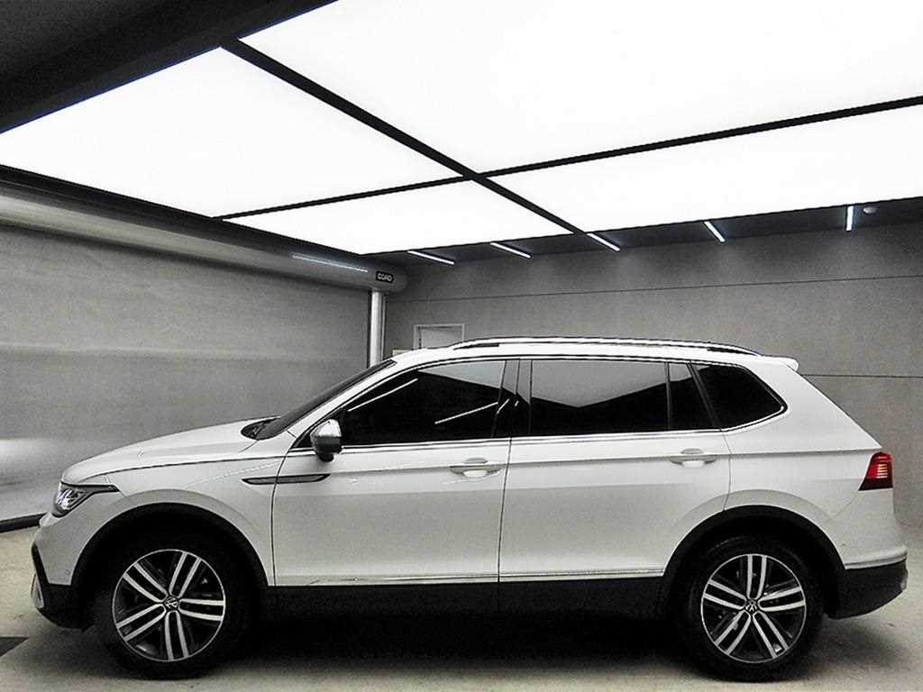 Volkswagen Tiguan - Vista 4