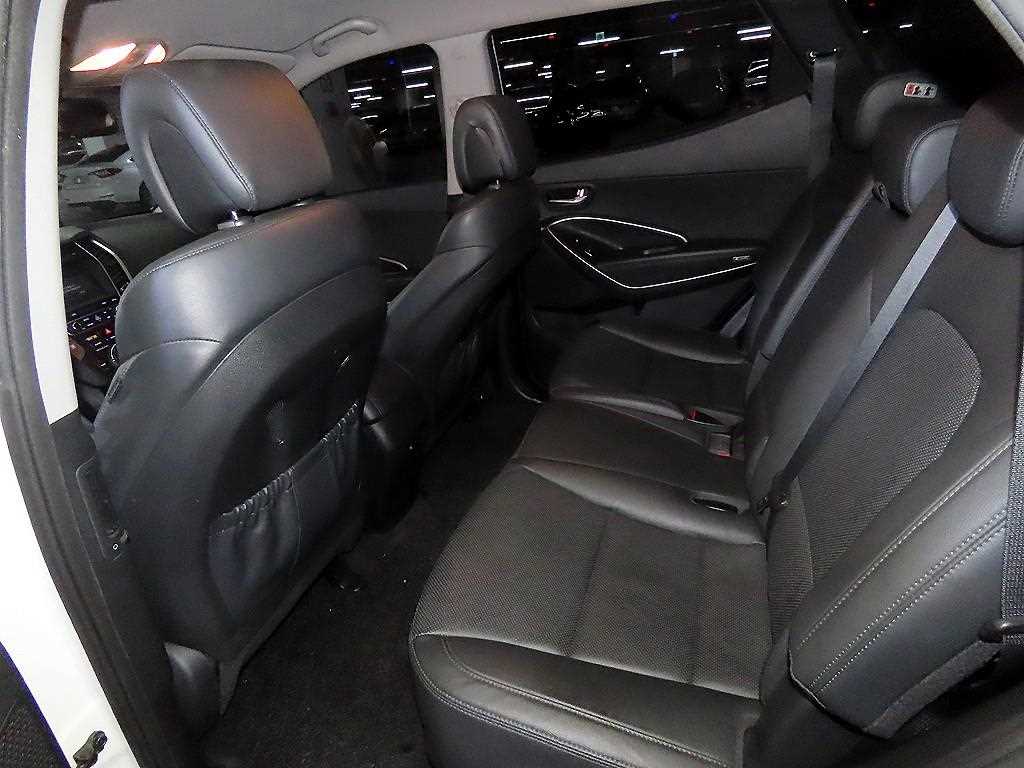 HYUNDAI Santa Fe - Vista 7