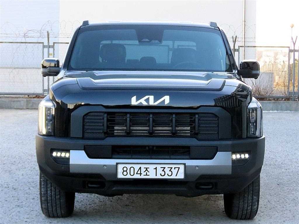 KIA Tasman 2026 Negro - Importación desde Corea - HF Imports Iquique - Foto 1