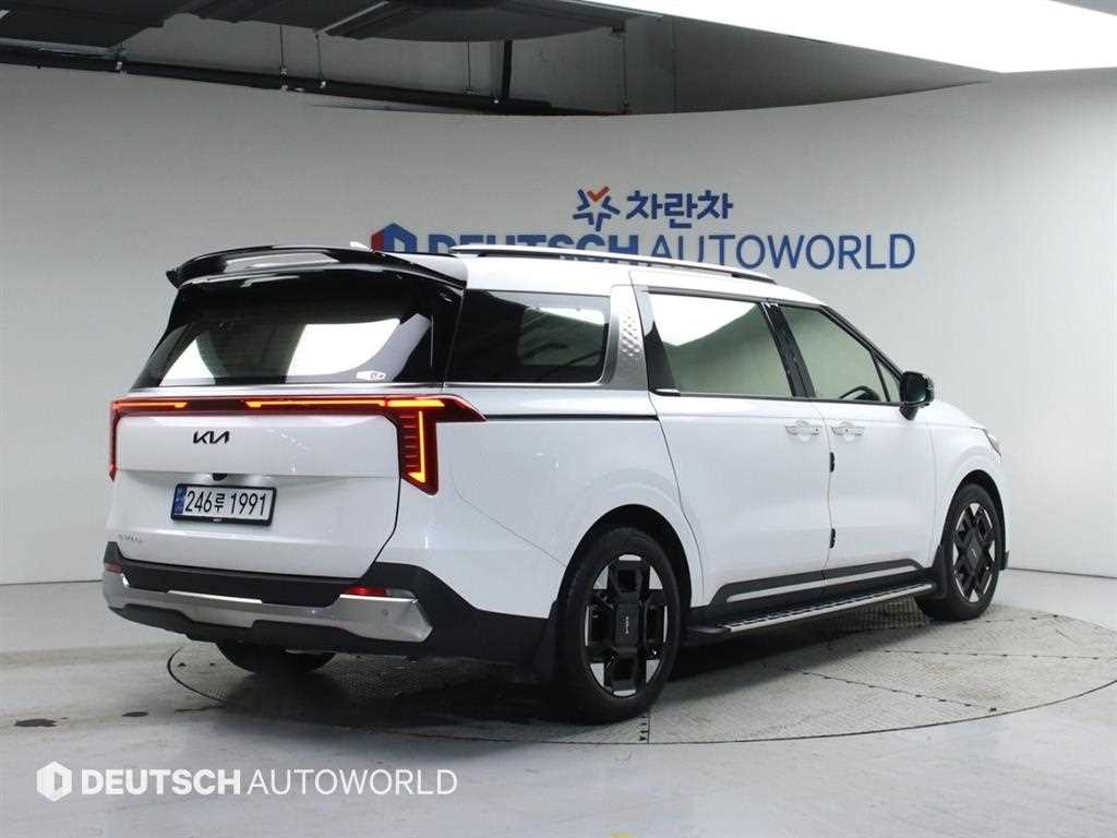 KIA Carnival - Vista 2