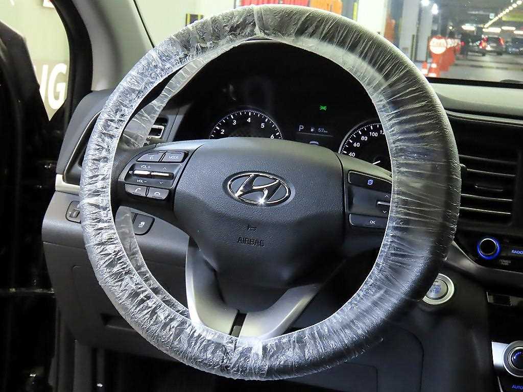 HYUNDAI Avante - Vista 8