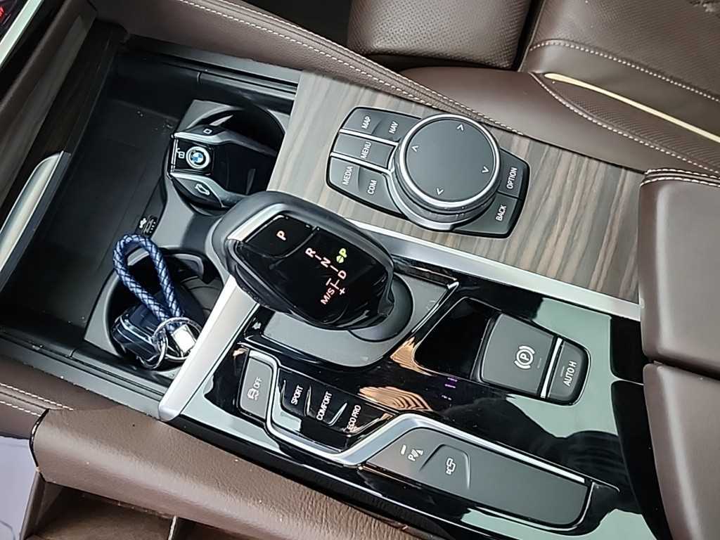 BMW 5 Series - Vista 8