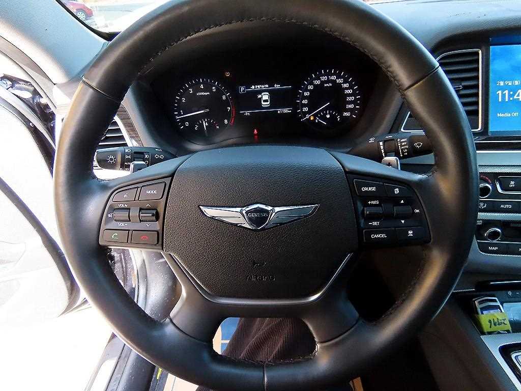 Genesis G80 - Vista 8