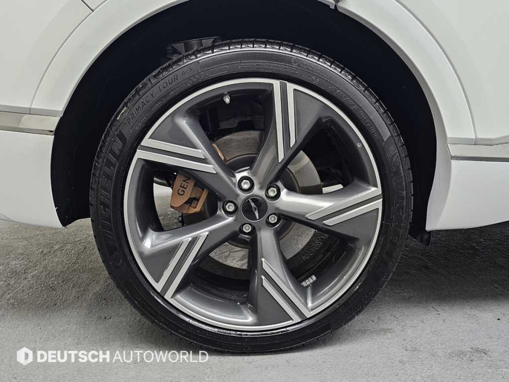 Genesis GV80 - Vista 5