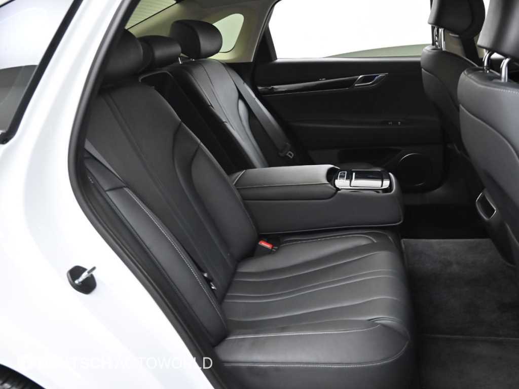 Genesis G80 - Vista 12