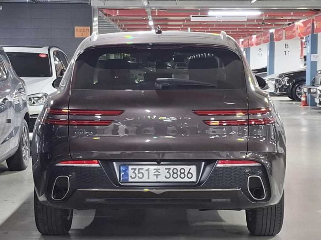 Genesis GV70 - Vista 4