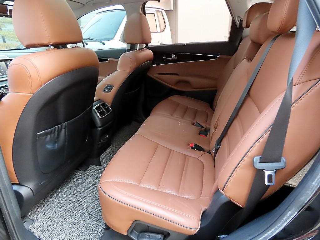 KIA Sorento - Vista 6