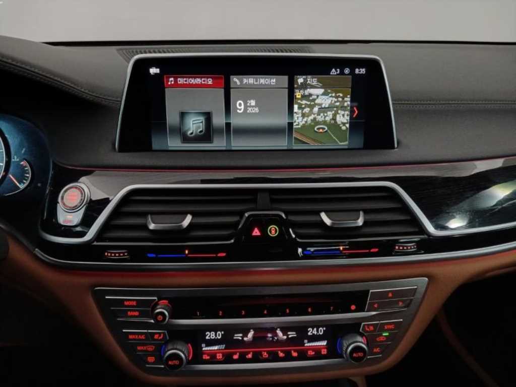 BMW 7 Series - Vista 12