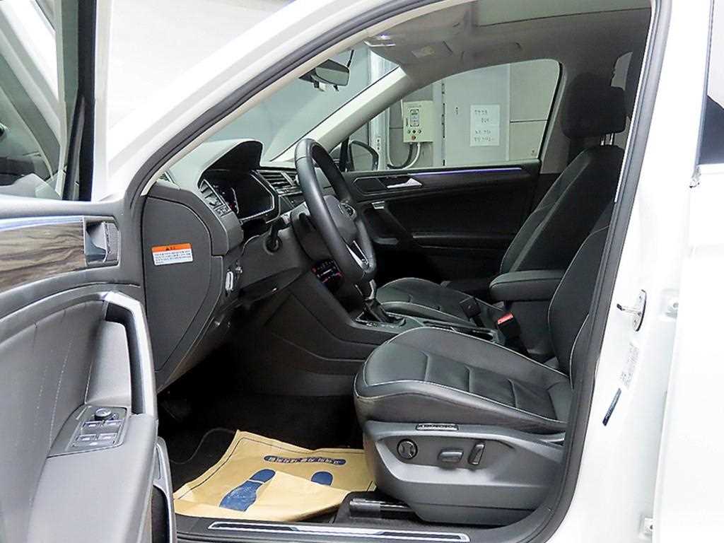 Volkswagen Tiguan - Vista 5