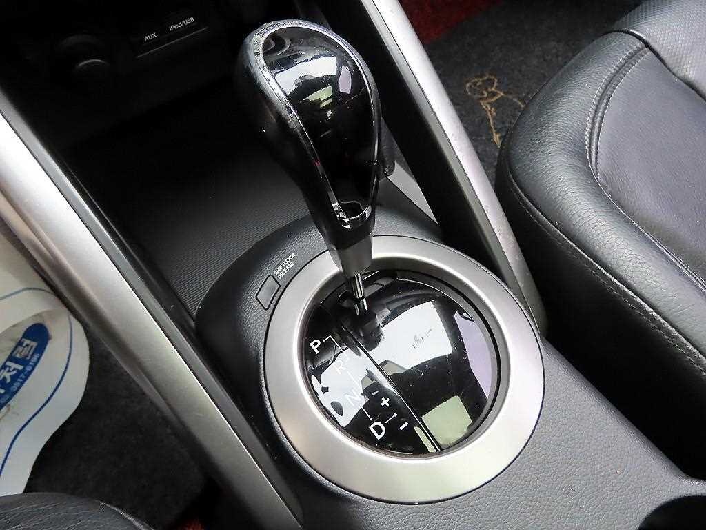 HYUNDAI Veloster - Vista 10