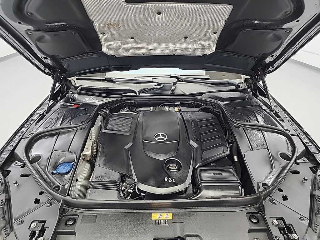 Mercedes Benz S Class - Vista 5