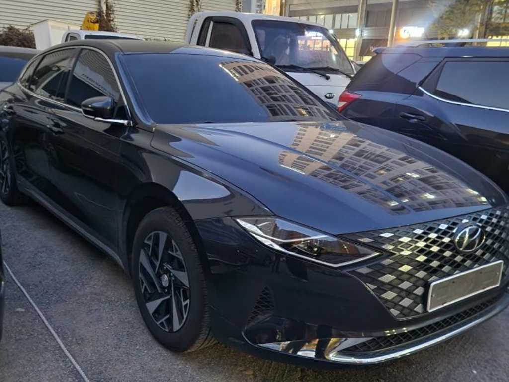 HYUNDAI Grandeur - Vista 2