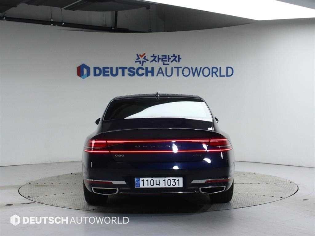 Genesis G90 - Vista 4