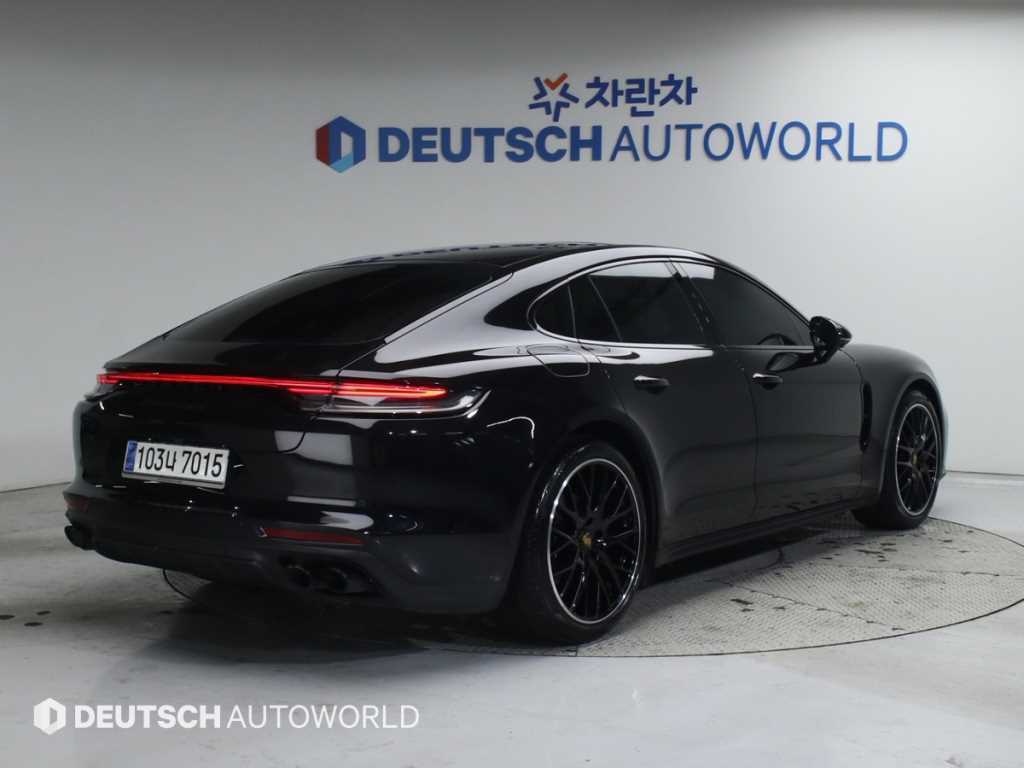 Porsche Panamera - Vista 3