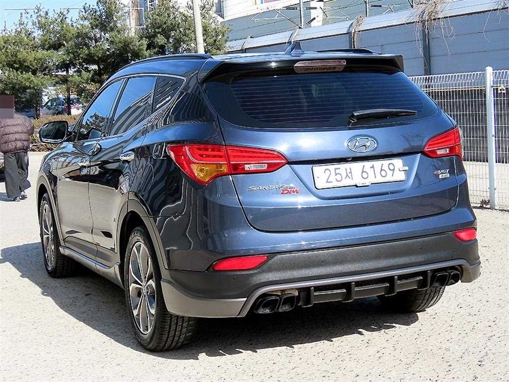 HYUNDAI Santa Fe - Vista 3