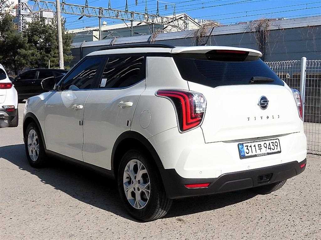 Ssangyong Tivoli - Vista 3