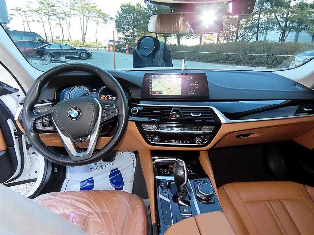 BMW 5 Series - Vista 6