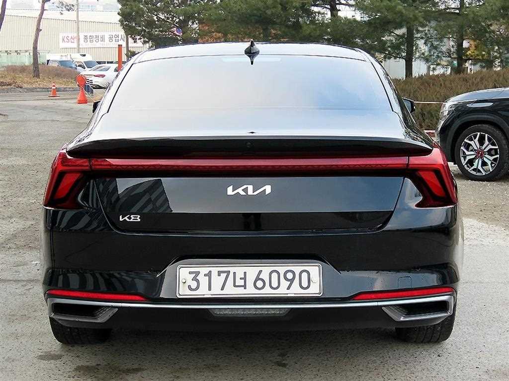 KIA K8 - Vista 4